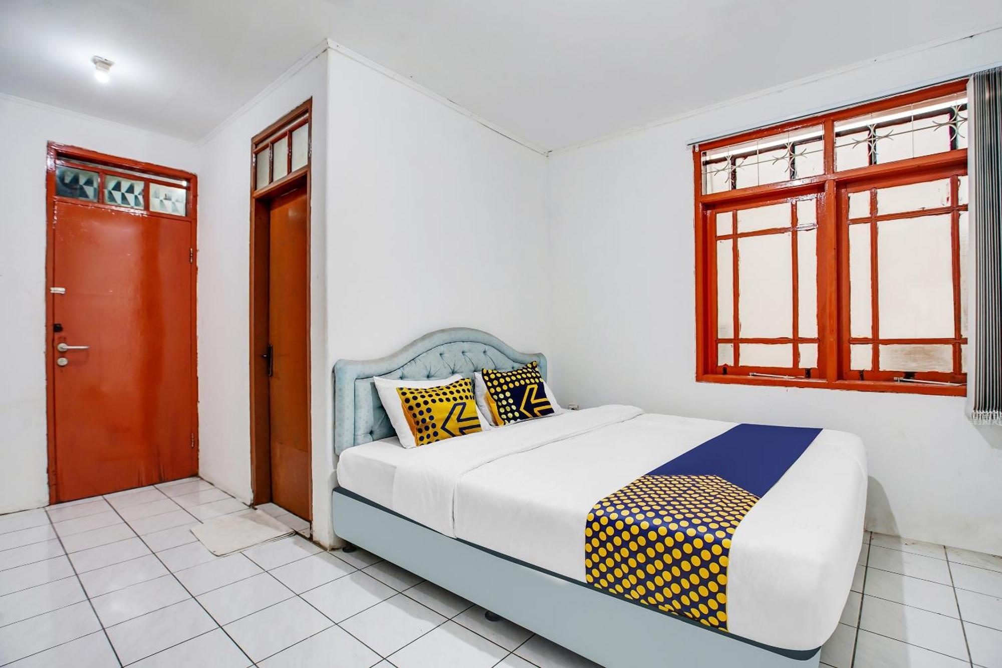 Spot On 91117 Sriwijaya Residence Syariah บันดุง ภายนอก รูปภาพ