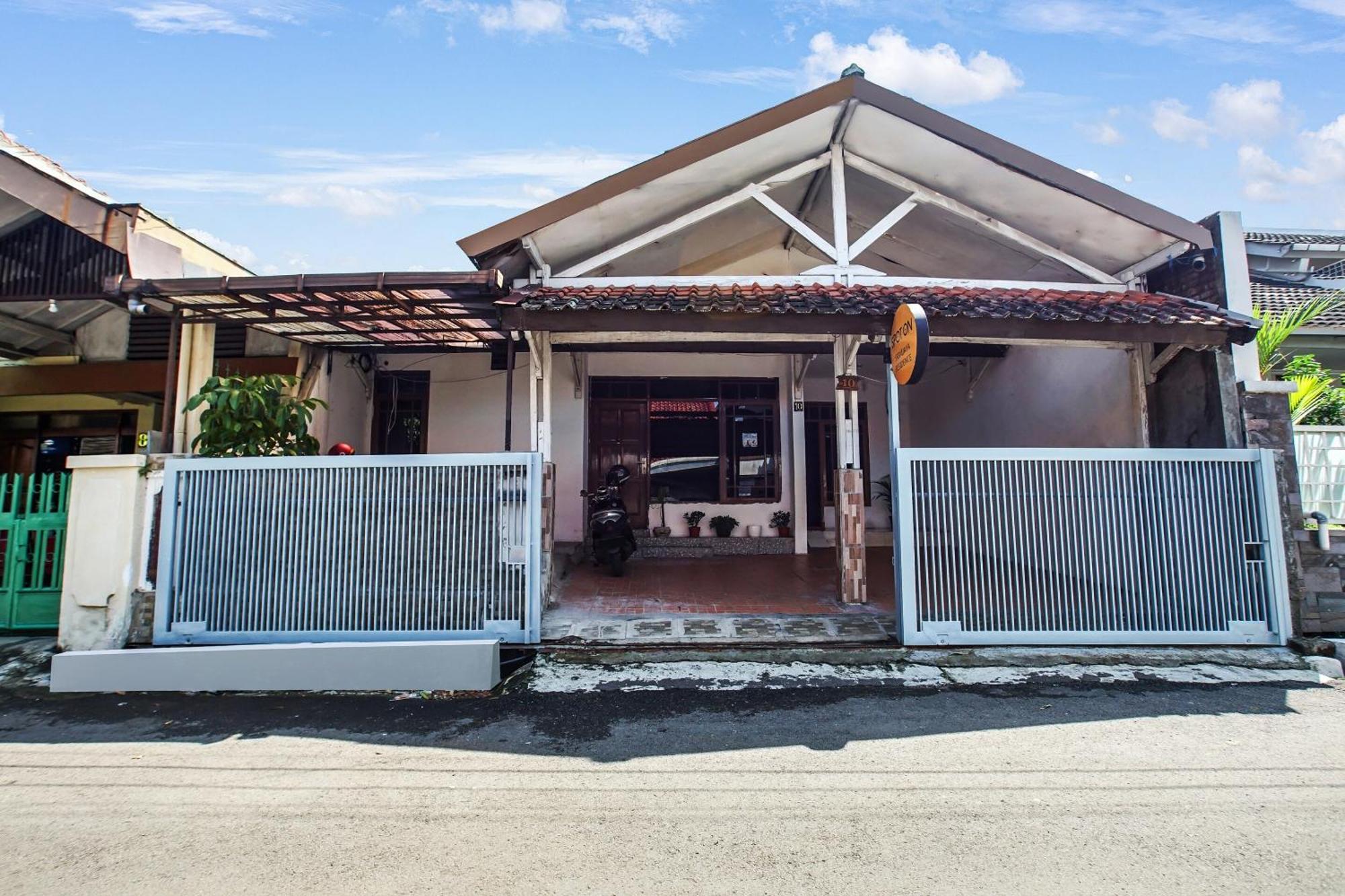 Spot On 91117 Sriwijaya Residence Syariah บันดุง ภายนอก รูปภาพ