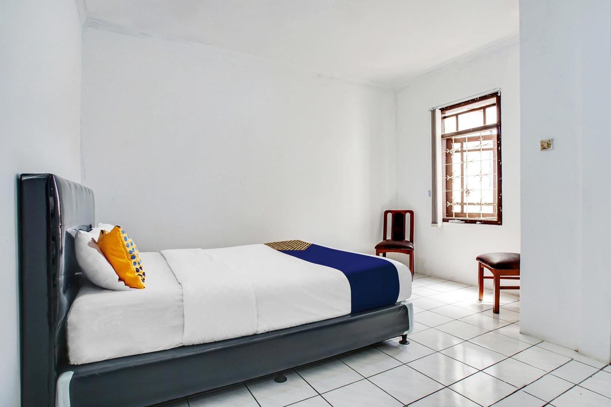 Spot On 91117 Sriwijaya Residence Syariah บันดุง ภายนอก รูปภาพ