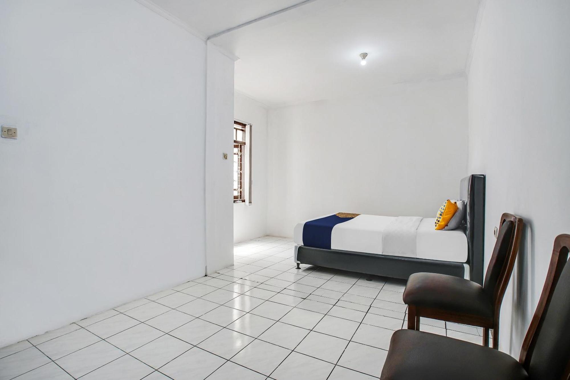 Spot On 91117 Sriwijaya Residence Syariah บันดุง ภายนอก รูปภาพ